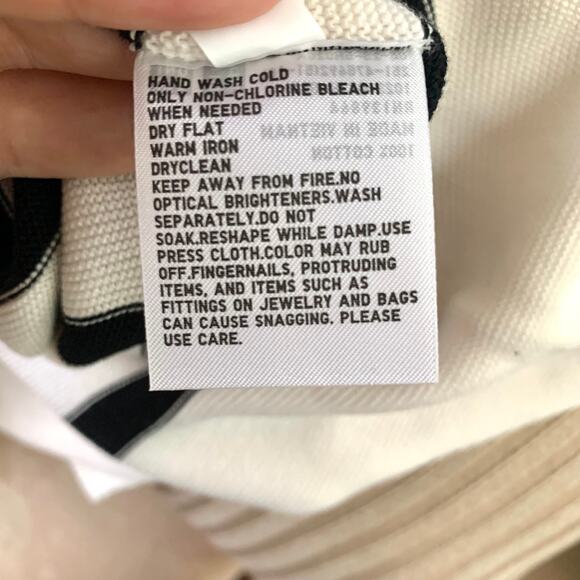 Uniqlo 3D Knit Cotton Sweater in Striped White - Picture 9 of 9